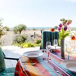 Pavillon Avec 2 Terrasses Et Parking Privé à Saint Pierre La - Fr-1-409-268 *