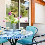 Villa Pavillon Avec 2 Terrasses Et Parking Privé à Saint Pierre La - Fr-1-409-268