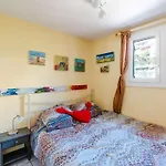 Villa Pavillon Avec 2 Terrasses Et Parking Privé à Saint Pierre La - Fr-1-409-268 *
