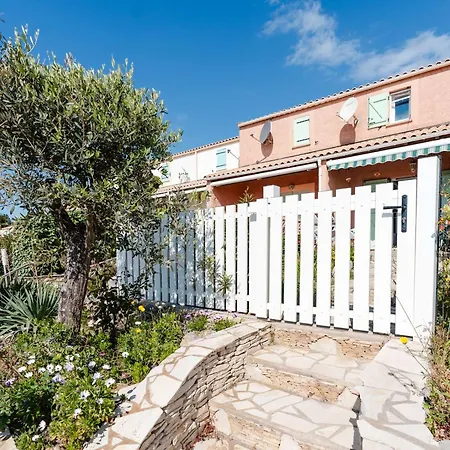 Pavillon Avec 2 Terrasses Et Parking Prive A Saint Pierre La - Fr-1-409-268 Fleury